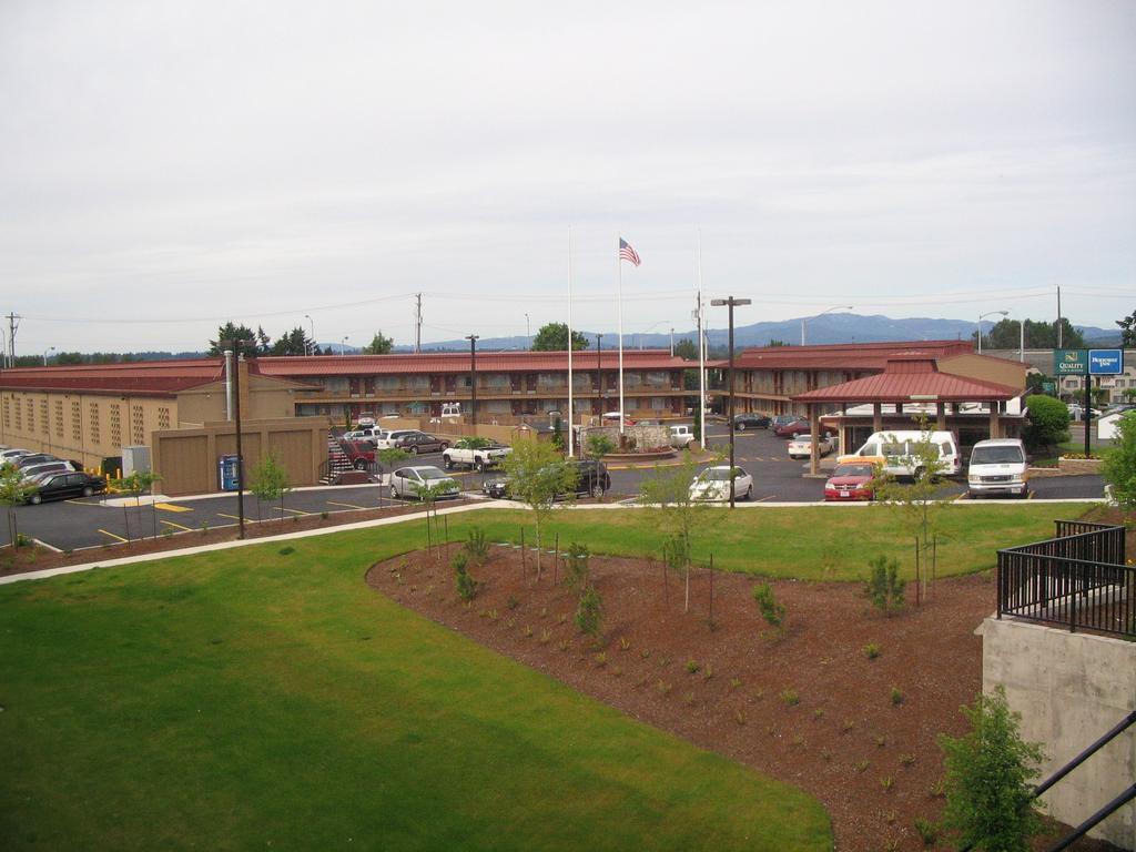 Rodeway Inn Portland Airport Exterior photo