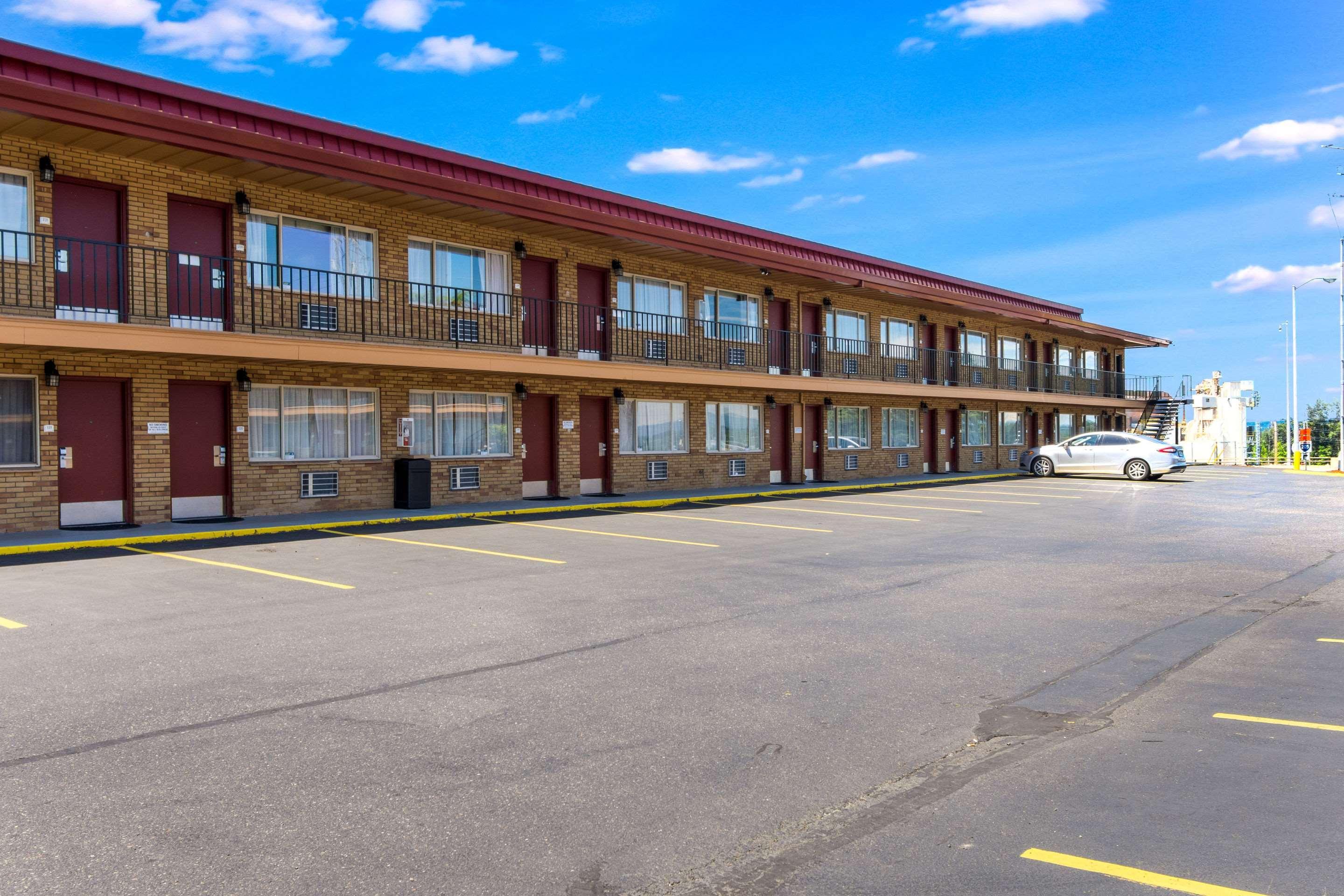 Rodeway Inn Portland Airport Exterior photo